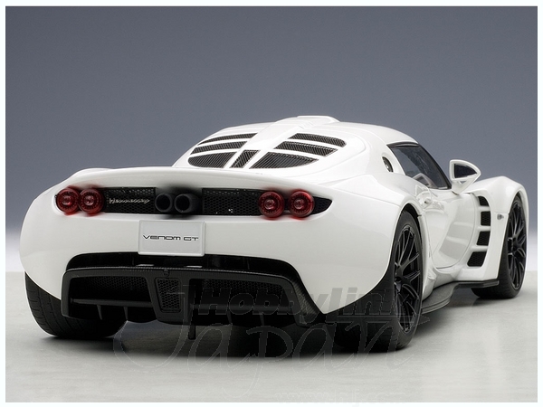 1/18 ヘネシー ヴェノム GT スパイダー ホワイト | HLJ.co.jp