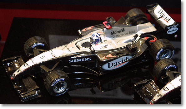 MINI-Z F1 マクラーレン メルセデス MP4/19 D. クルサード | HLJ.co.jp