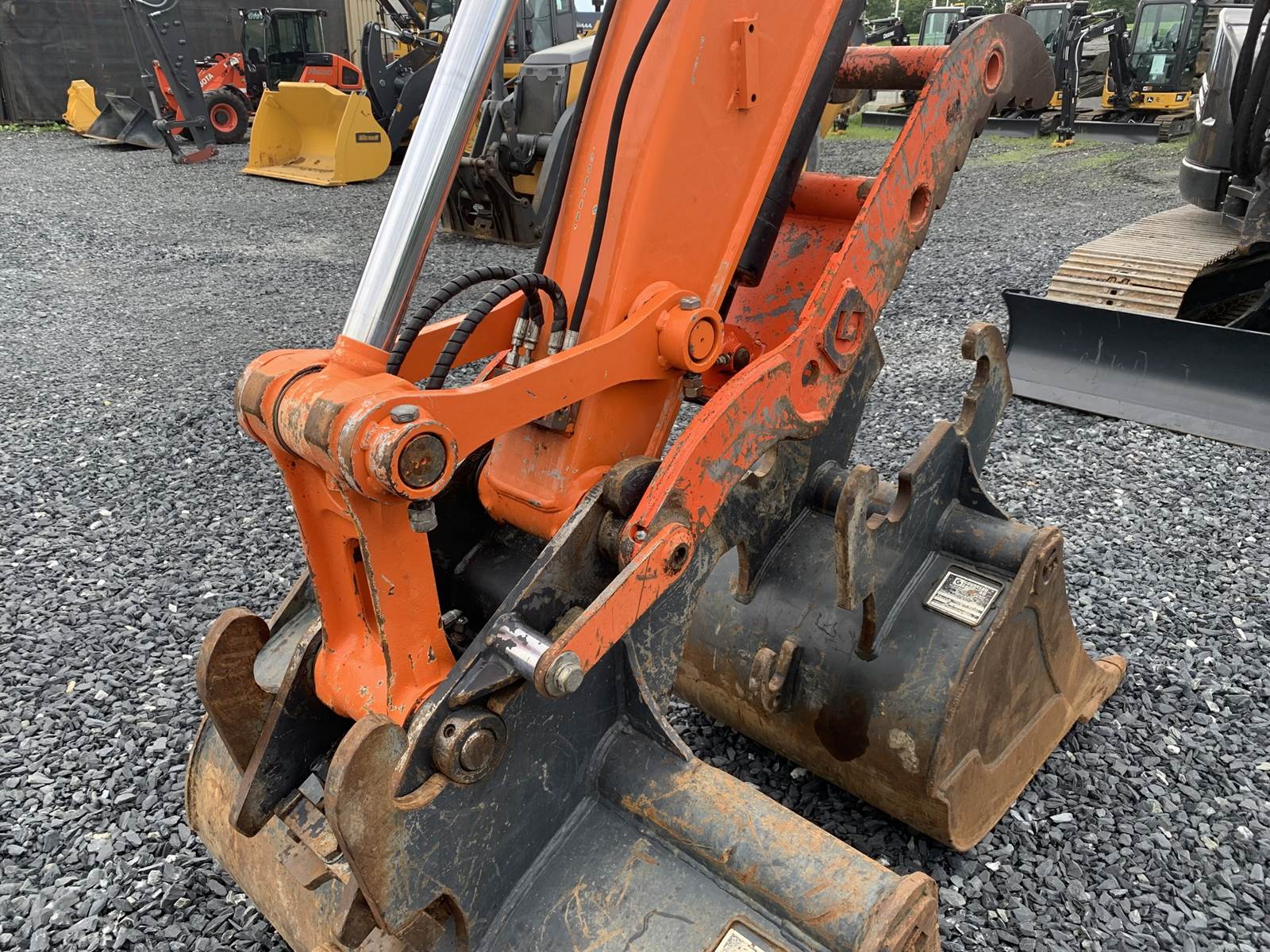 2019 Hitachi ZX85 Excavator For Sale, 1,407 Hours | Saint-Georges