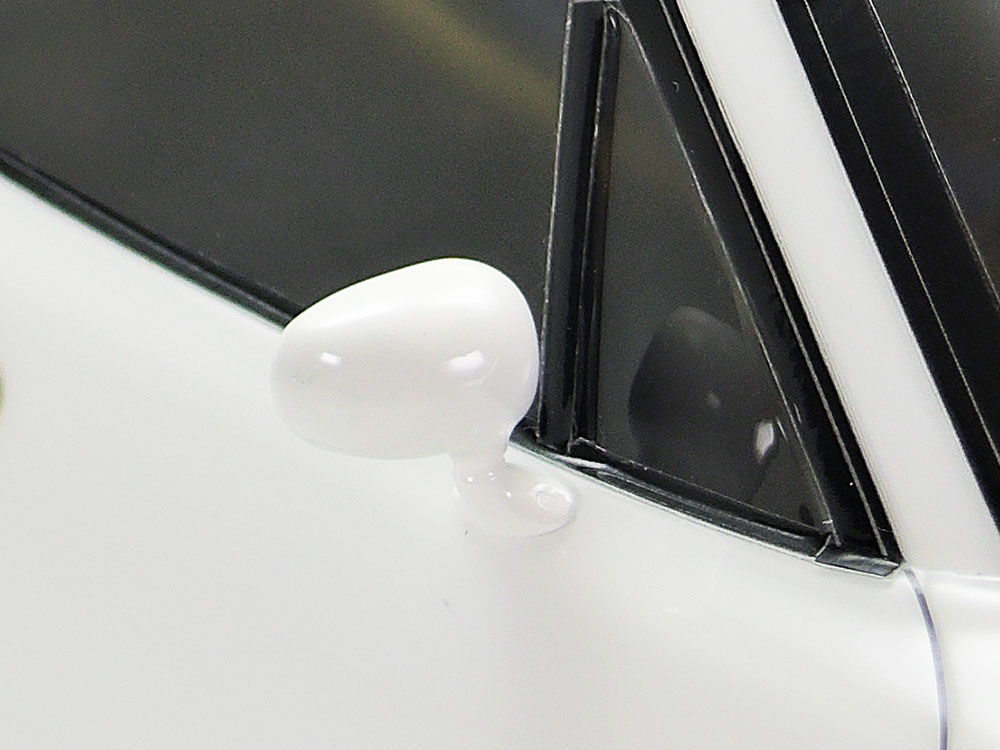 タミヤ RC特別企画商品 1/10RC ユーノス ロードスター (M-06シャーシ