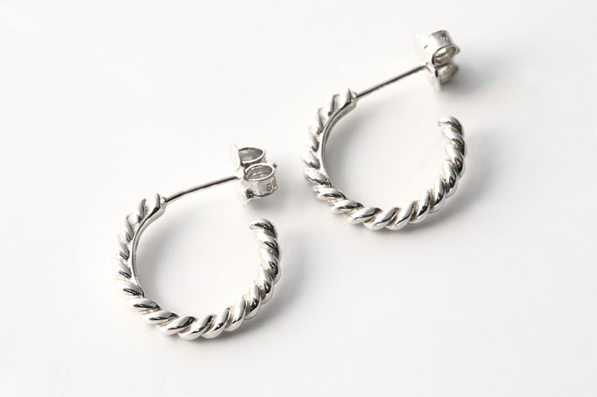 送料無料】ティファニー TIFFANY & Co. ミニ ツイスト フープ ピアス