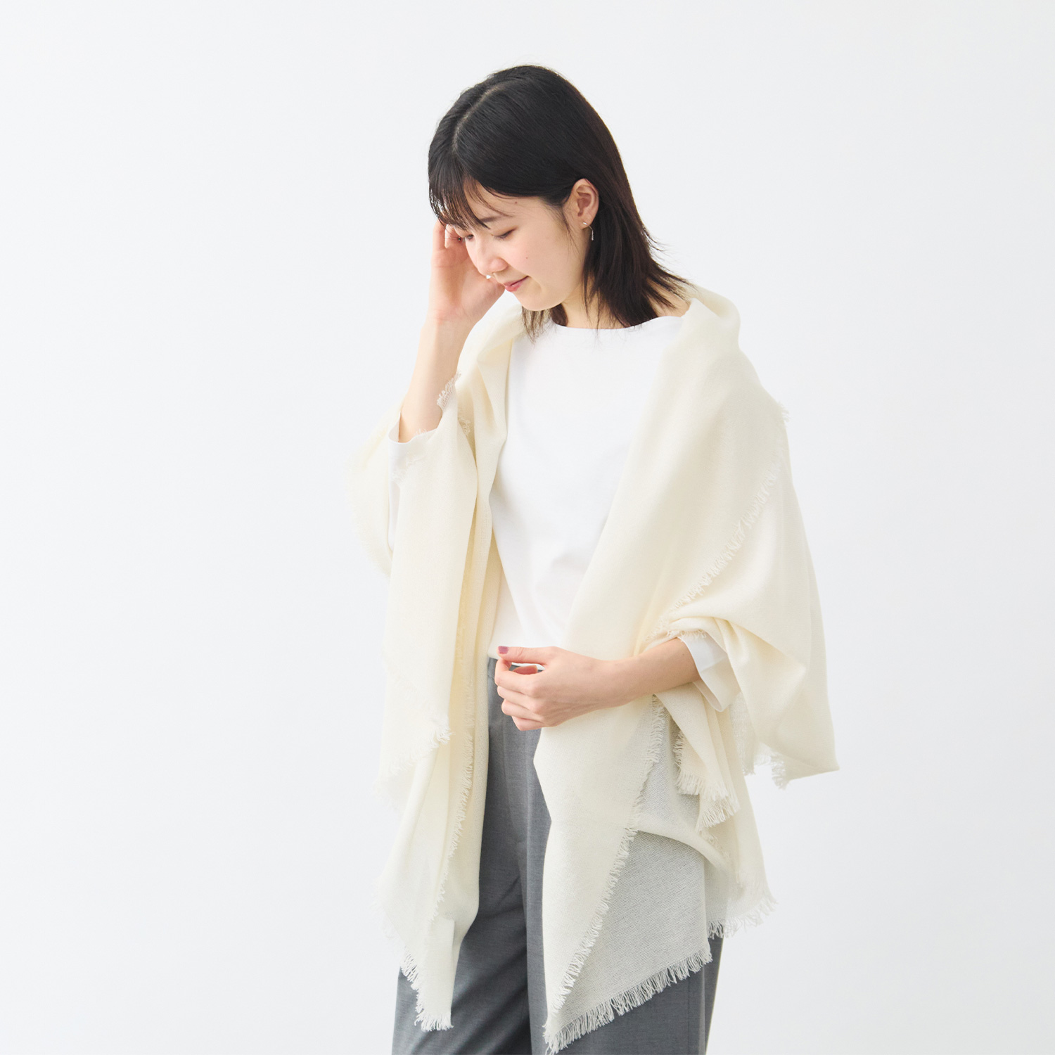 カシミヤシルクエアリーストール/エクリュ | Factelier (ファクトリエ)