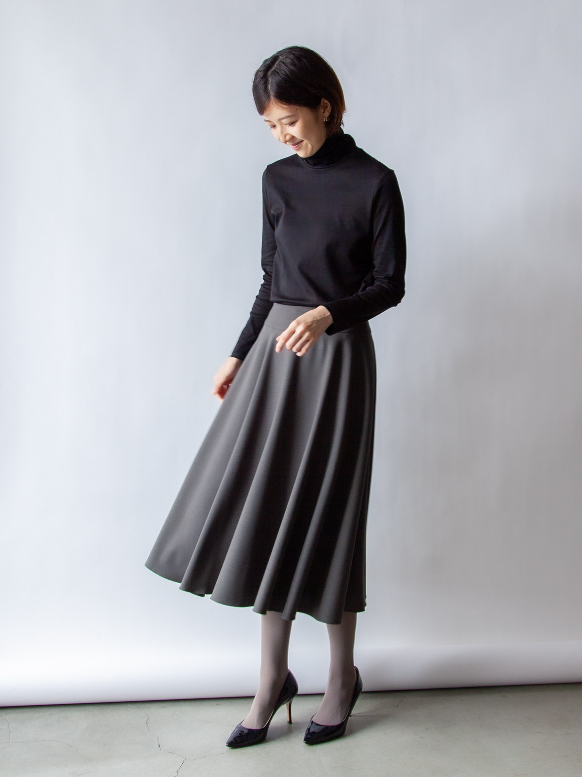 褒められ力抜群エレガントな名品スカート | Factelier (ファクトリエ)