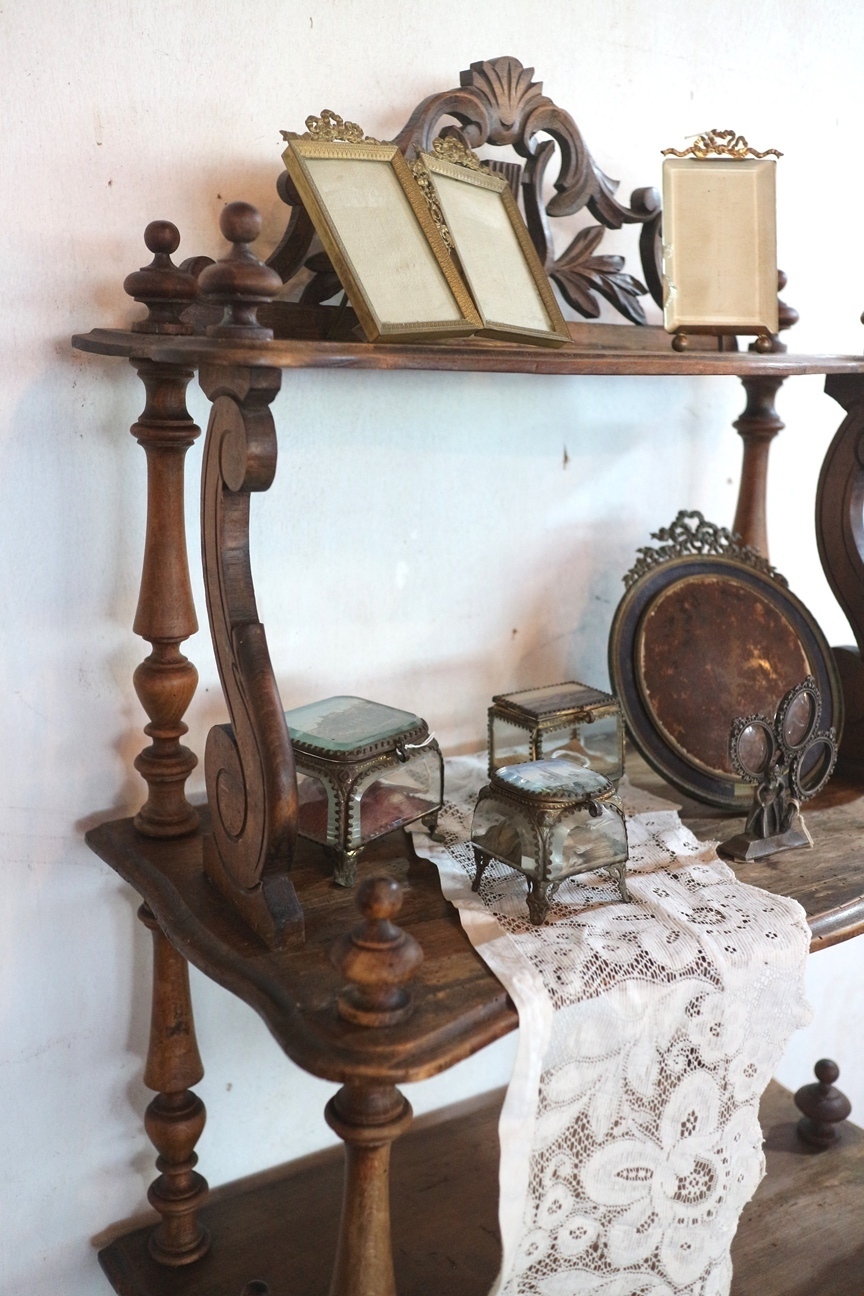 ミュージックシェルフ ナポレオン3世 - フランスアンティークのお店