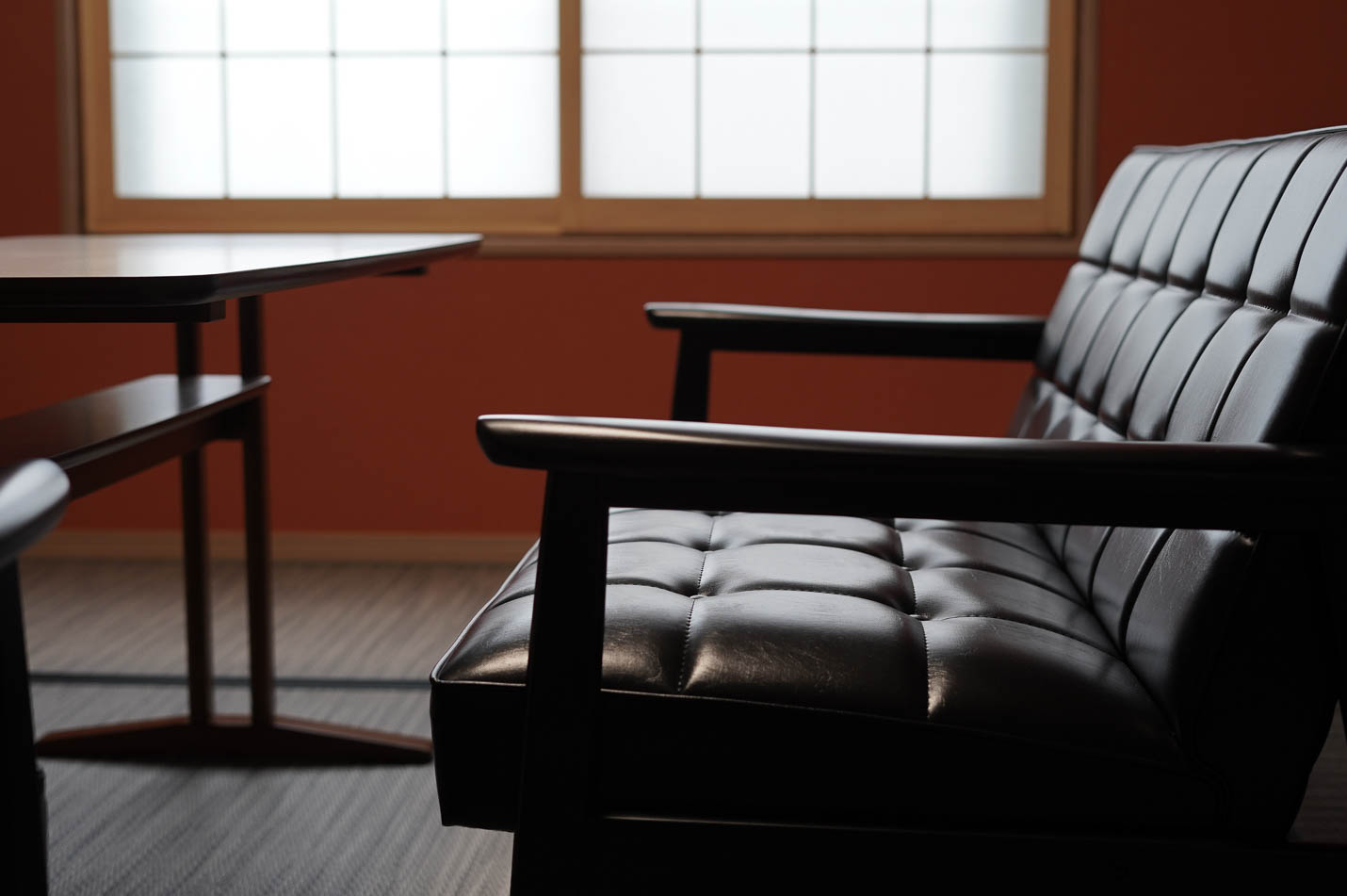 カリモク60 Kチェア 2シーター ブラックブラック［W36143BB