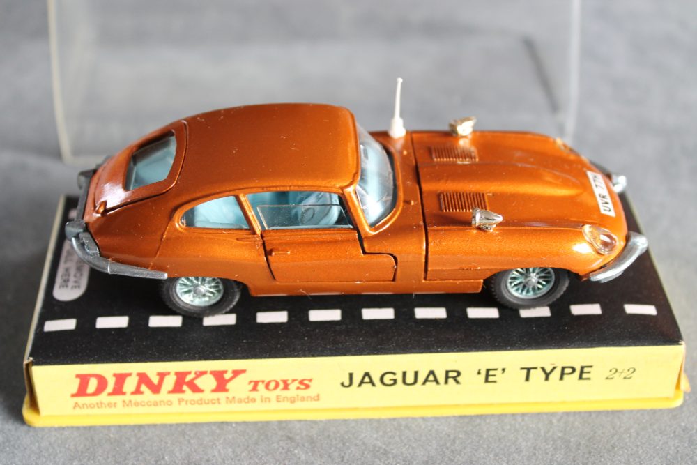 Dinky Toys 131 'E' Type Jaguar - Diecast