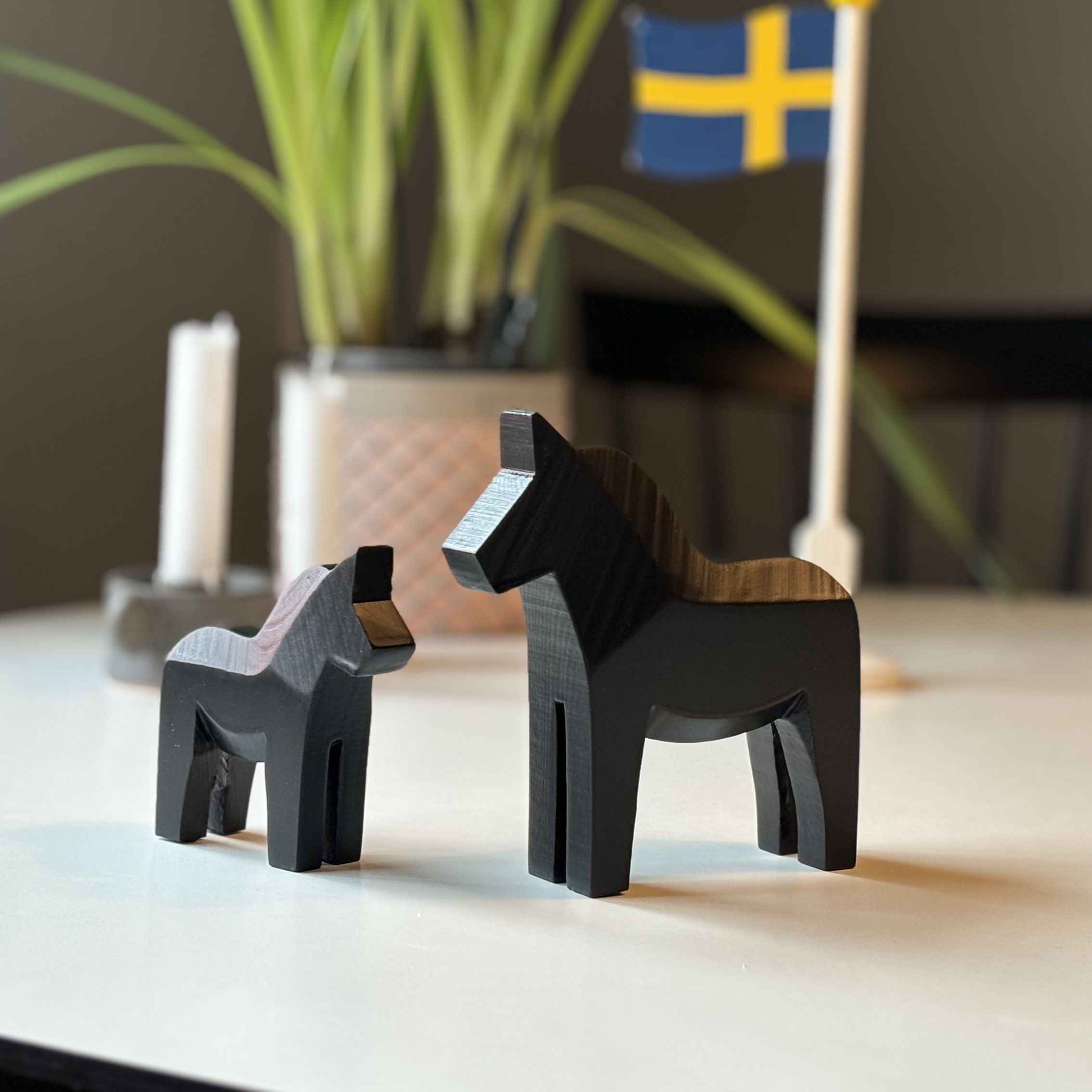 スウェーデンの幸せの馬、ダーラヘスト。スタイリッシュなデザインで