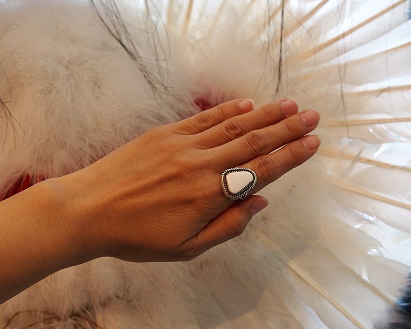 リングナバホ石物のナバホ ホワイトバッファロー リング商品のご案内