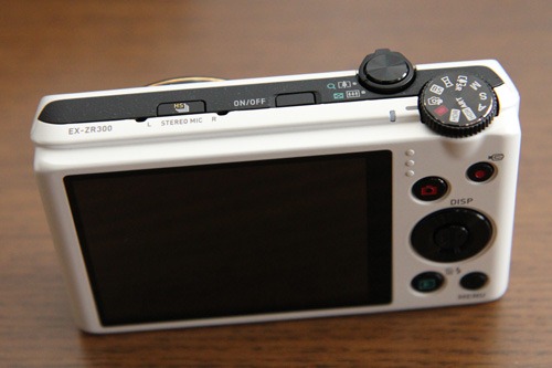 CASIO EXILIM EX-ZR300 を入手しました（雑感）: DogRun Games