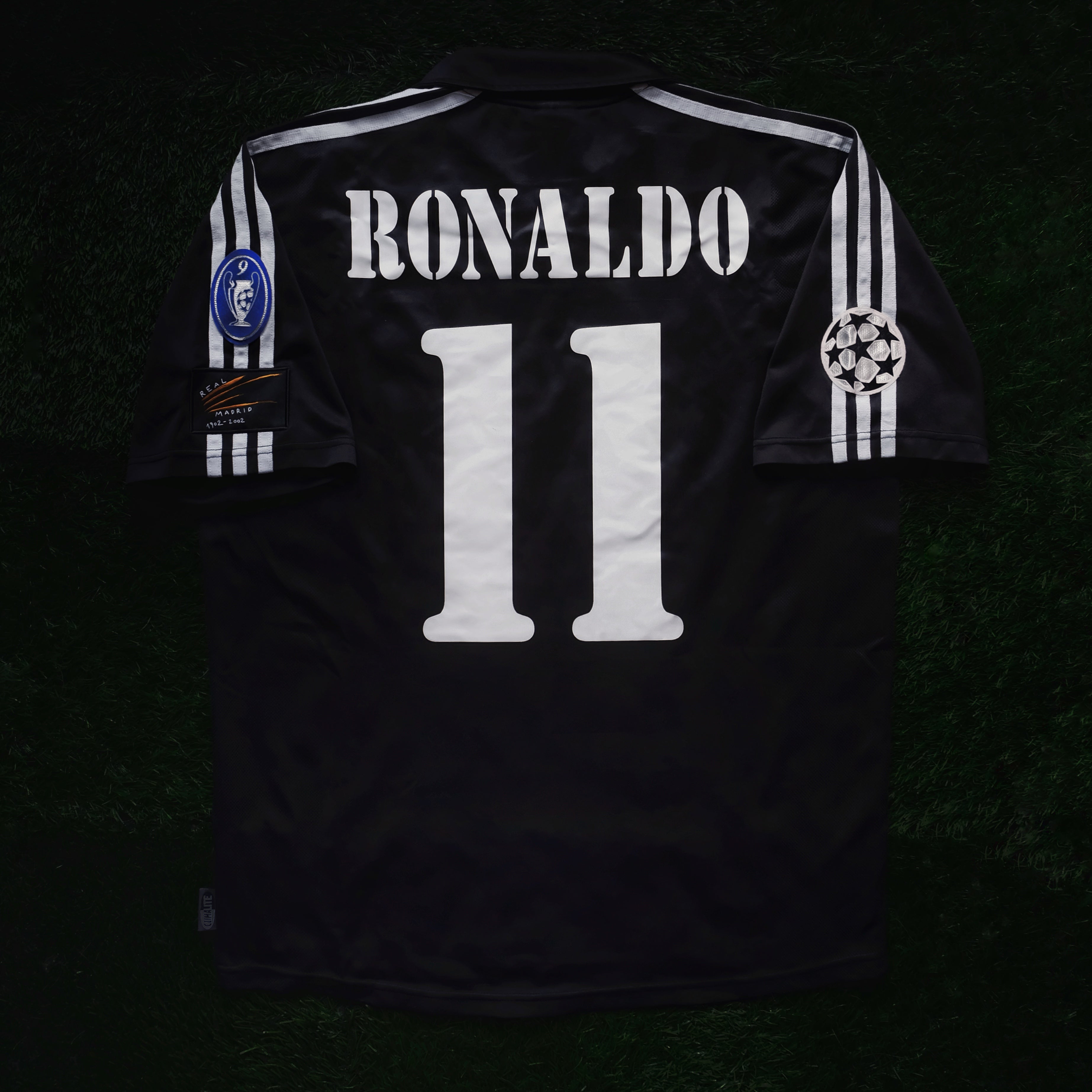 2002/03 Real Madrid #11 RONALDO Away UCL Jersey (M) – Double Kick