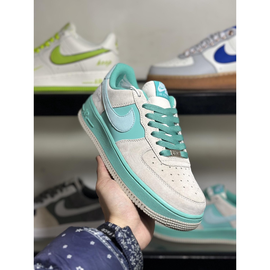 Air Force 1 x Tiffany & Co. - Escorrega o Preço