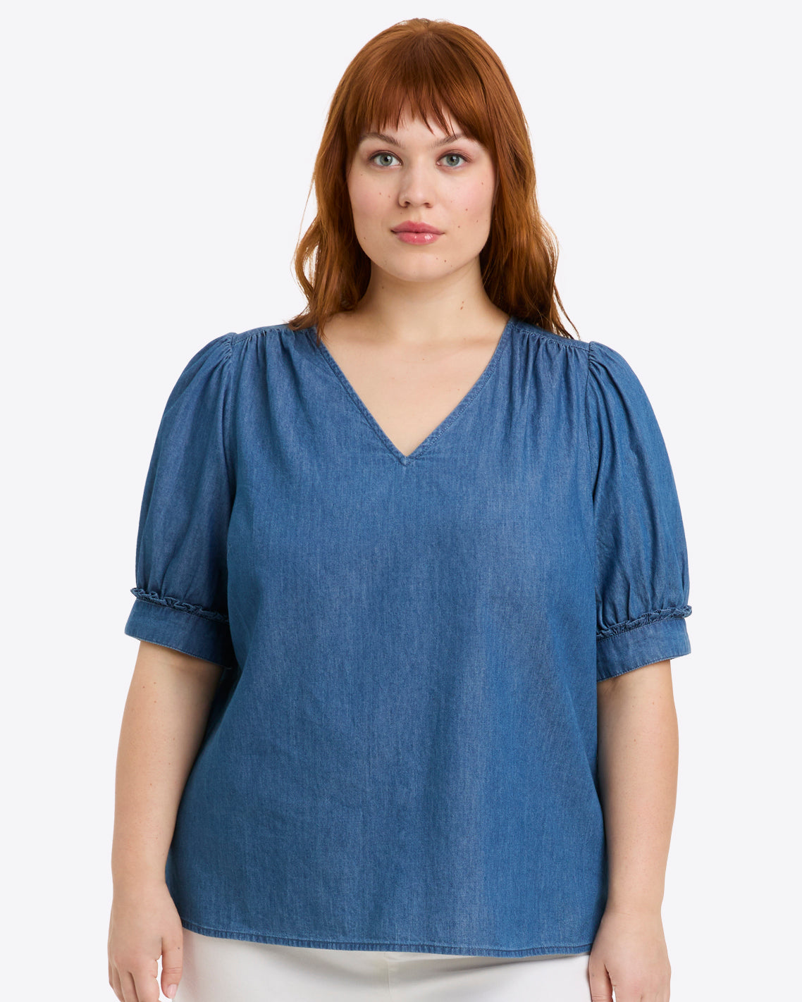 Heidi V-Neck Top in Chambray – Draper James