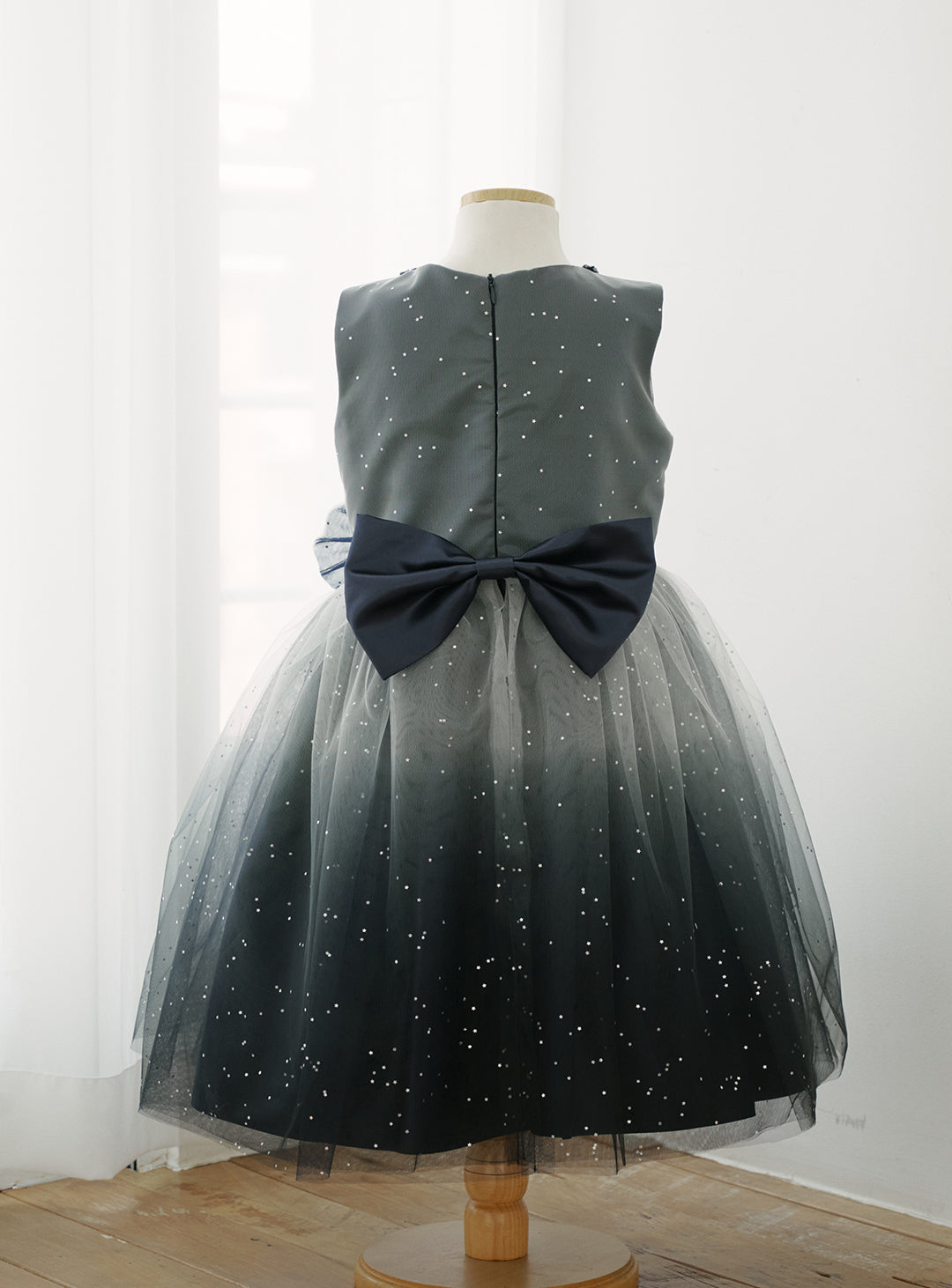 子供ドレス|子供ドレスならグレイネイビーシルバースタードレス