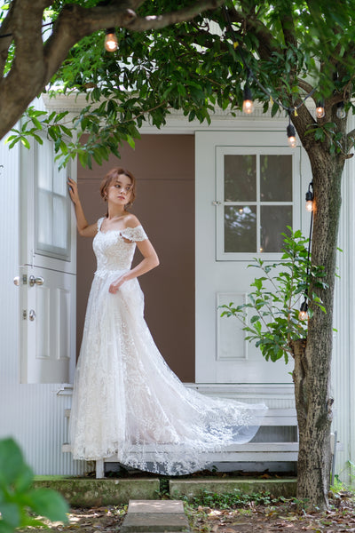 オフショルダー フラワーレースドレス（W231）