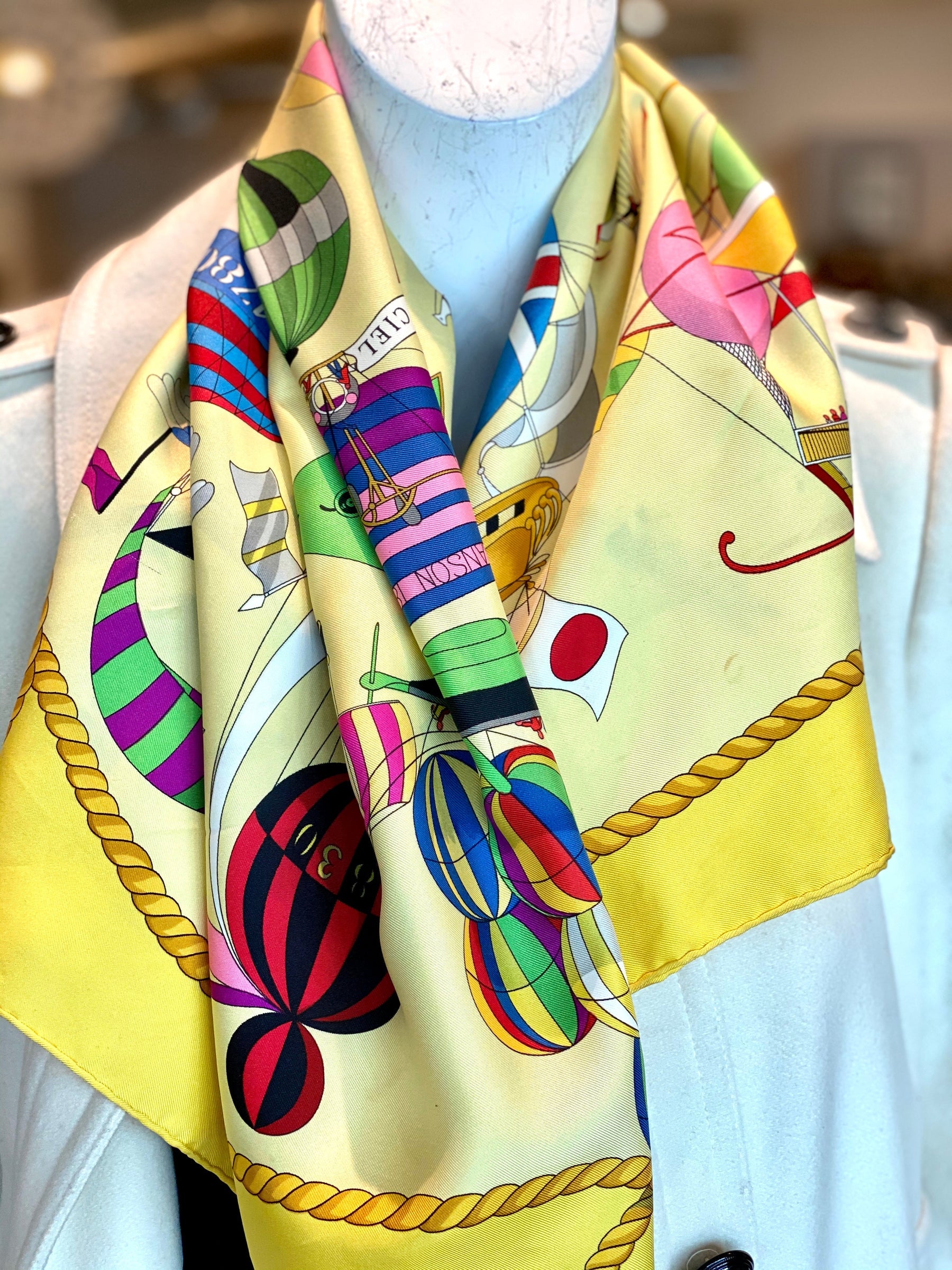 Hermès Balloon Scarf