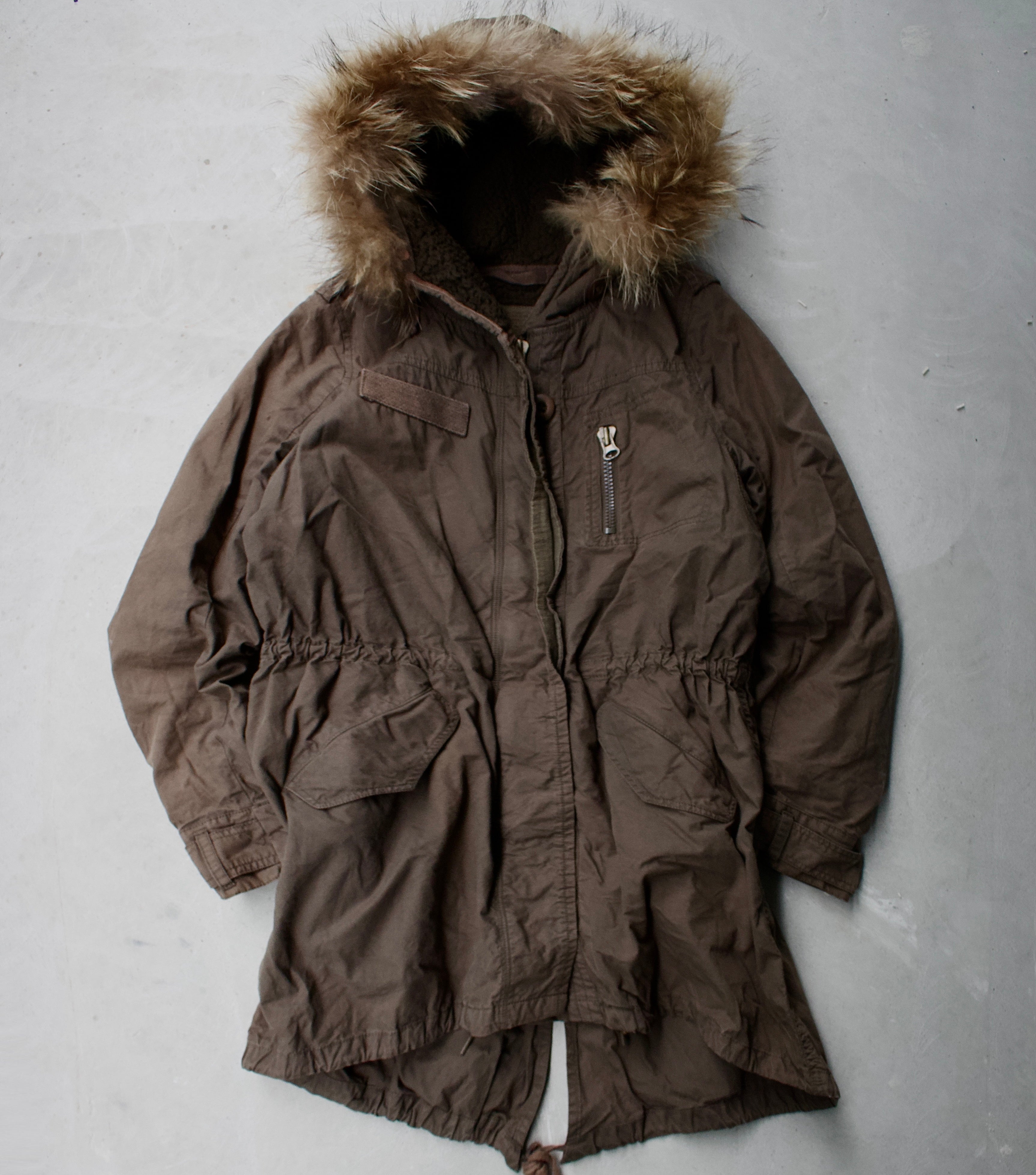 G.O.A Early 00s Racoon Fur Mod Military Shearling Parka – DRIEW