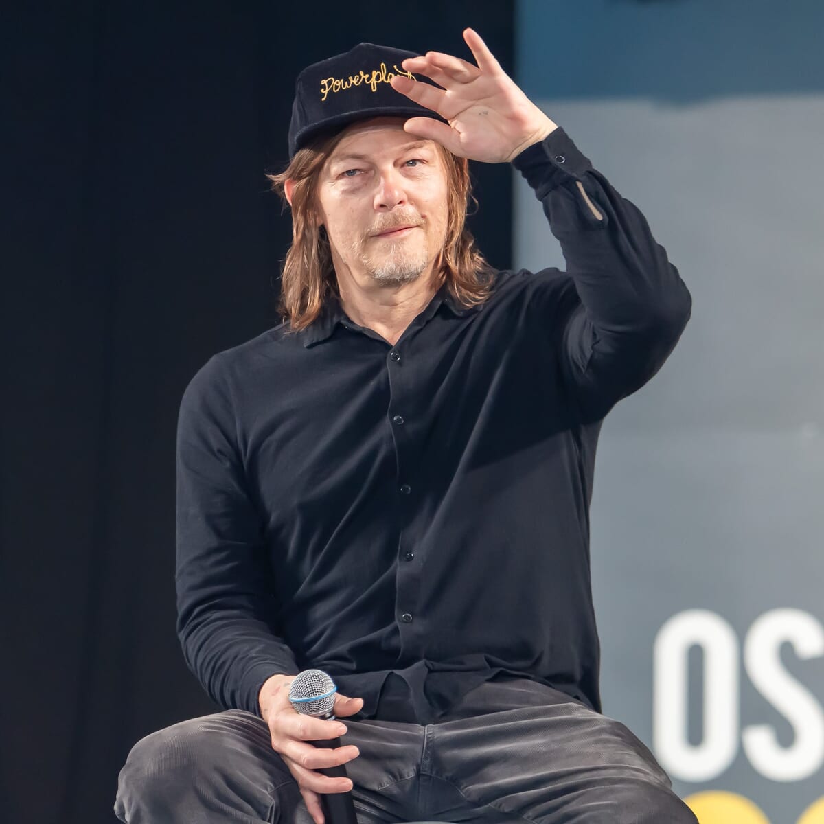 ドラマ「ウォーキング・デッド」のダリル役ノーマン・リーダスが登場