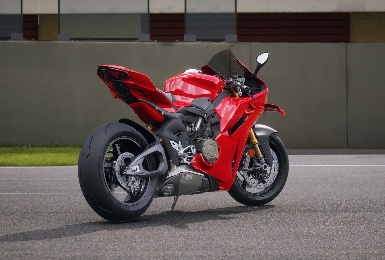 2025-2026 DUCATI PanigaleV4 サイレンサー アクラポヴィッチ