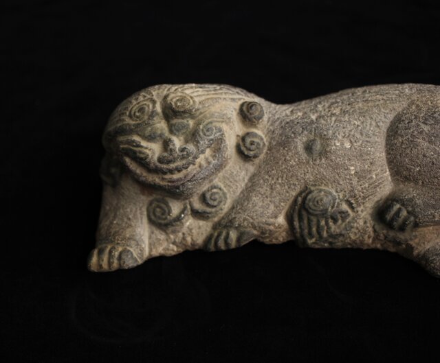 鎮墓獣 朝鮮 李朝 石彫 海駝ヘテ U347｜骨董店 のびる 古美術 骨董