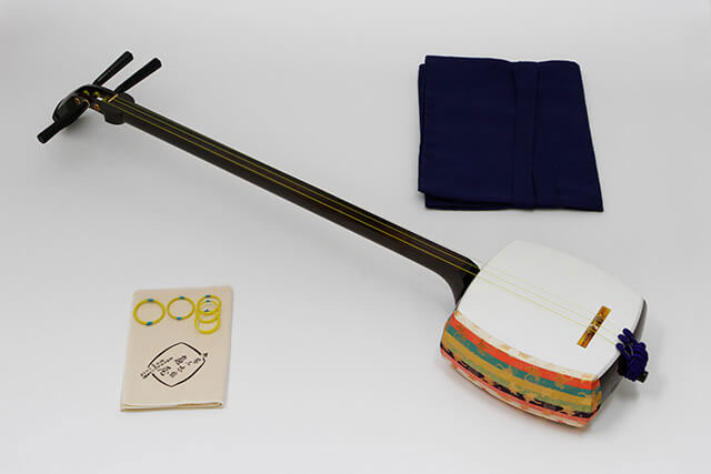 三味線 中棹 正寸 民謡 地唄 皮破れあり ハードケース付き 三味線 中棹