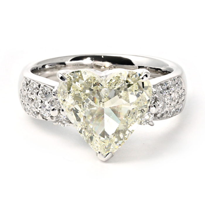 プラチナ900 ダイヤモンド リング J258789 | ユキザキセレクトジュエリー