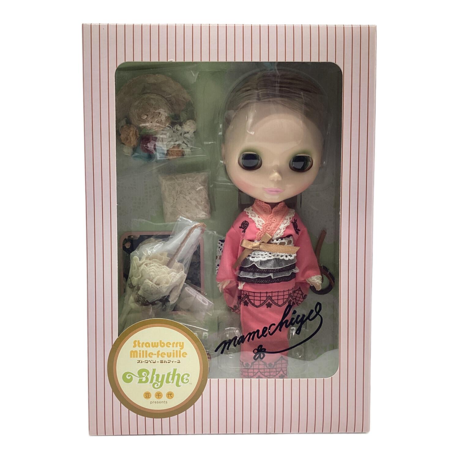 Blythe (ブライス) ドール CWC限定ネオブライス ストロベリー