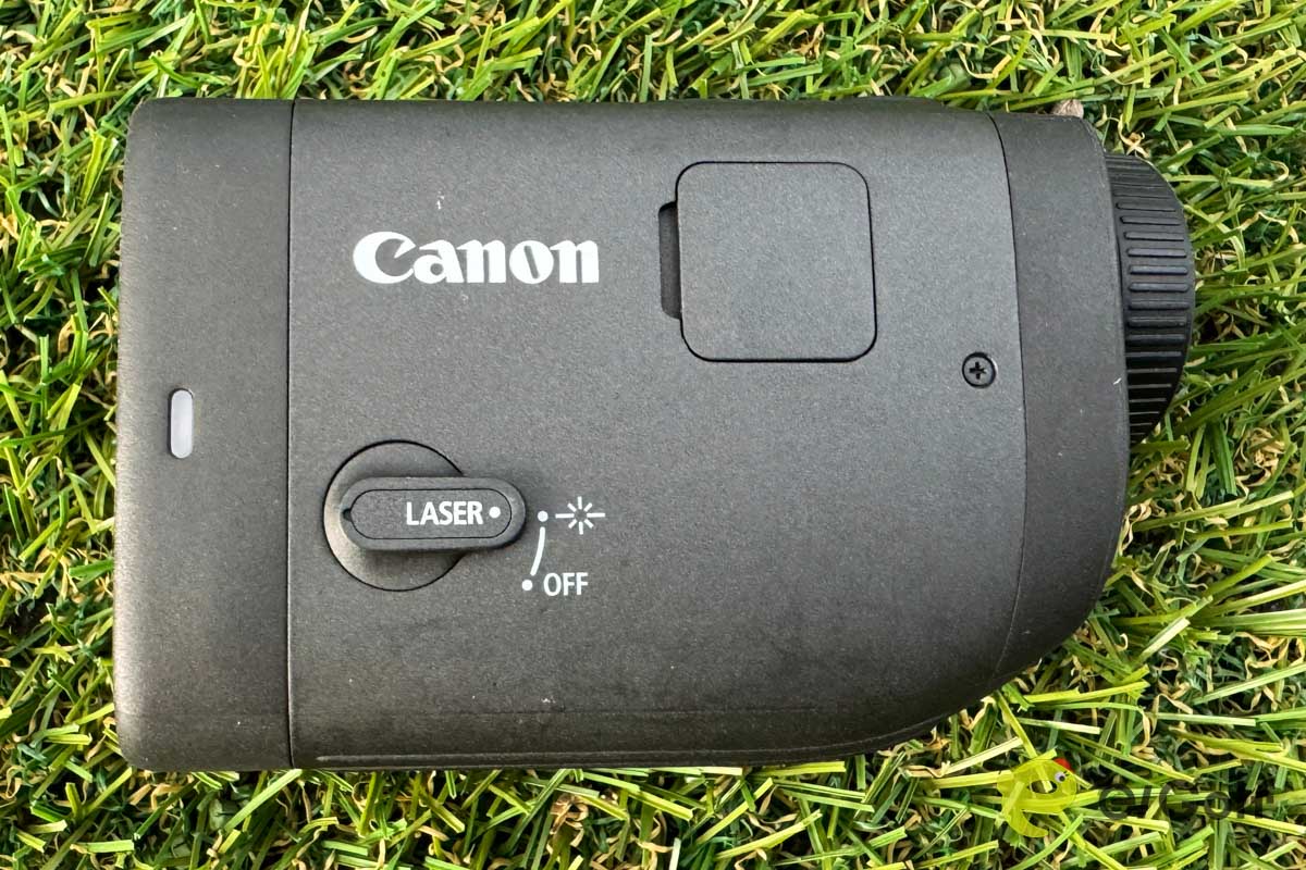 電子ファインダーで測距が超ラク！ キヤノン製レーザー距離計