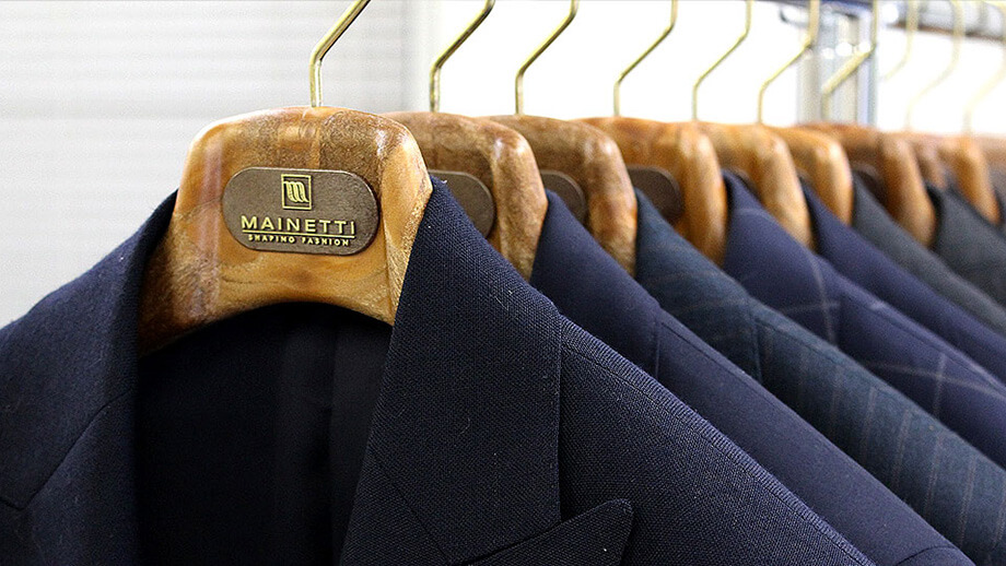 マイネッティ】サルトリアーレハンガーの魅力 - スーツの小ネタ - 鳥形