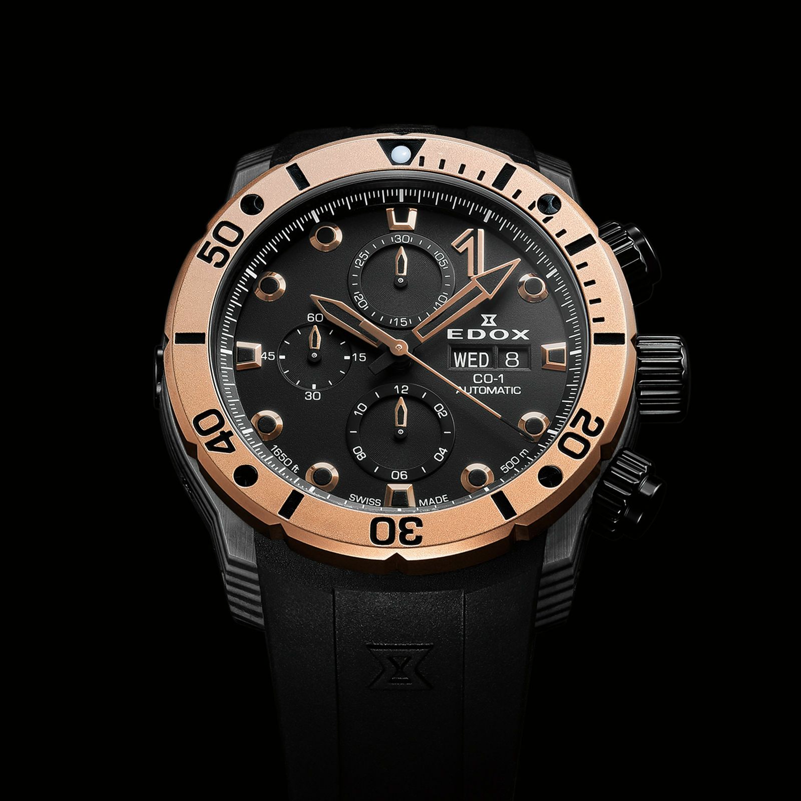 クロノオフショア1 カーボン クロノグラフ オートマティック | EDOX