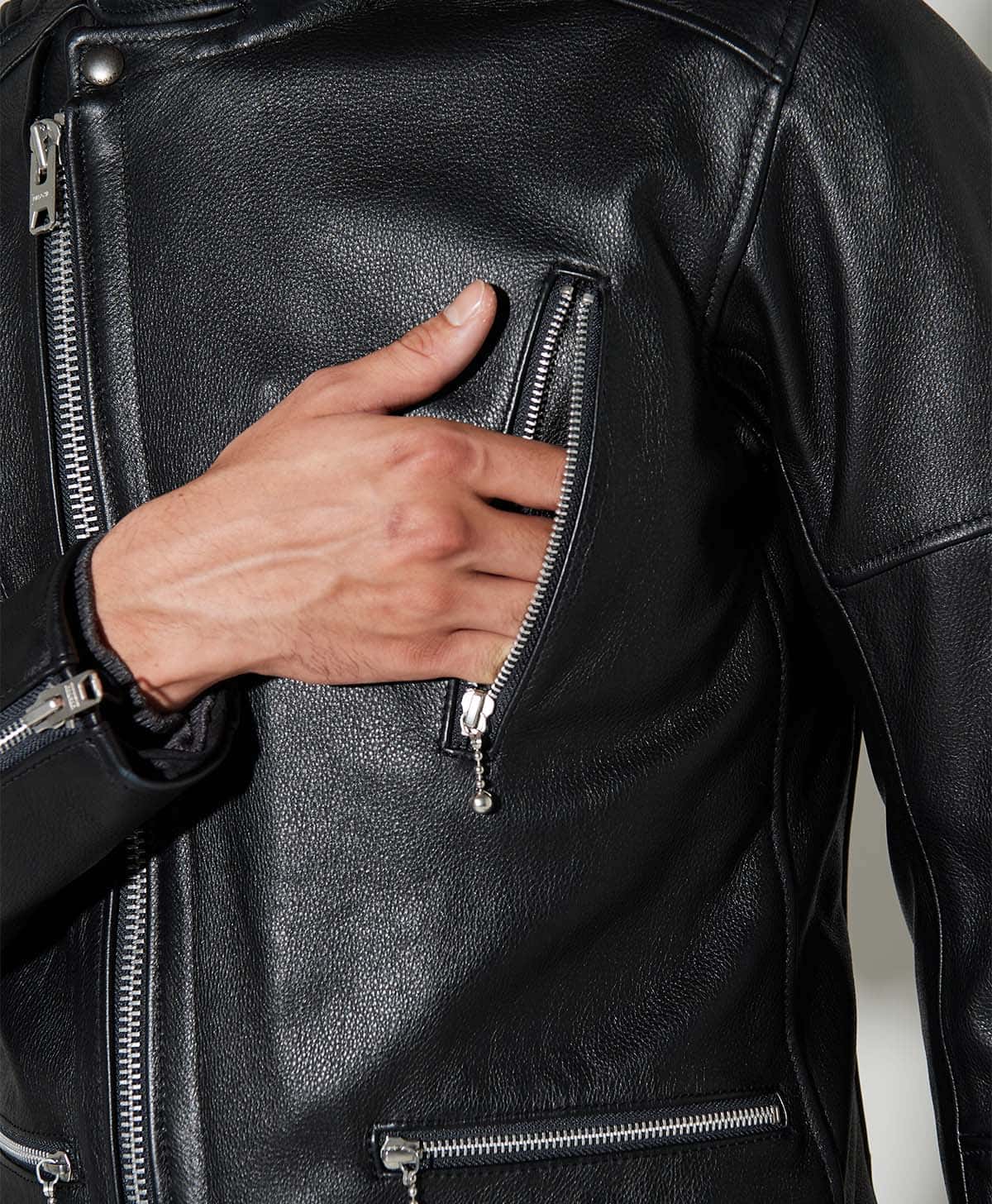 n❣️14th addict❣️レザーとストレッチ素材のハイネックジャケット