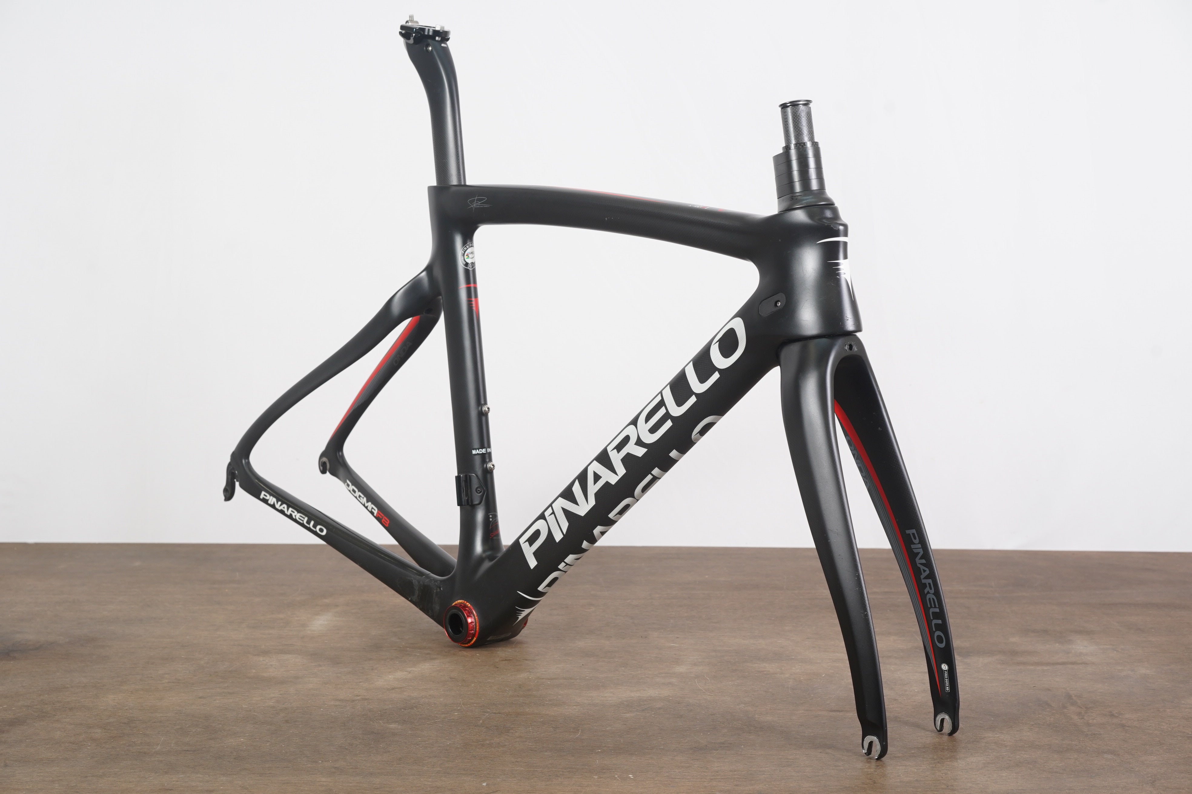 PINARELLO dogma f8中華カーボンフレーム 中華 カーボンフレーム