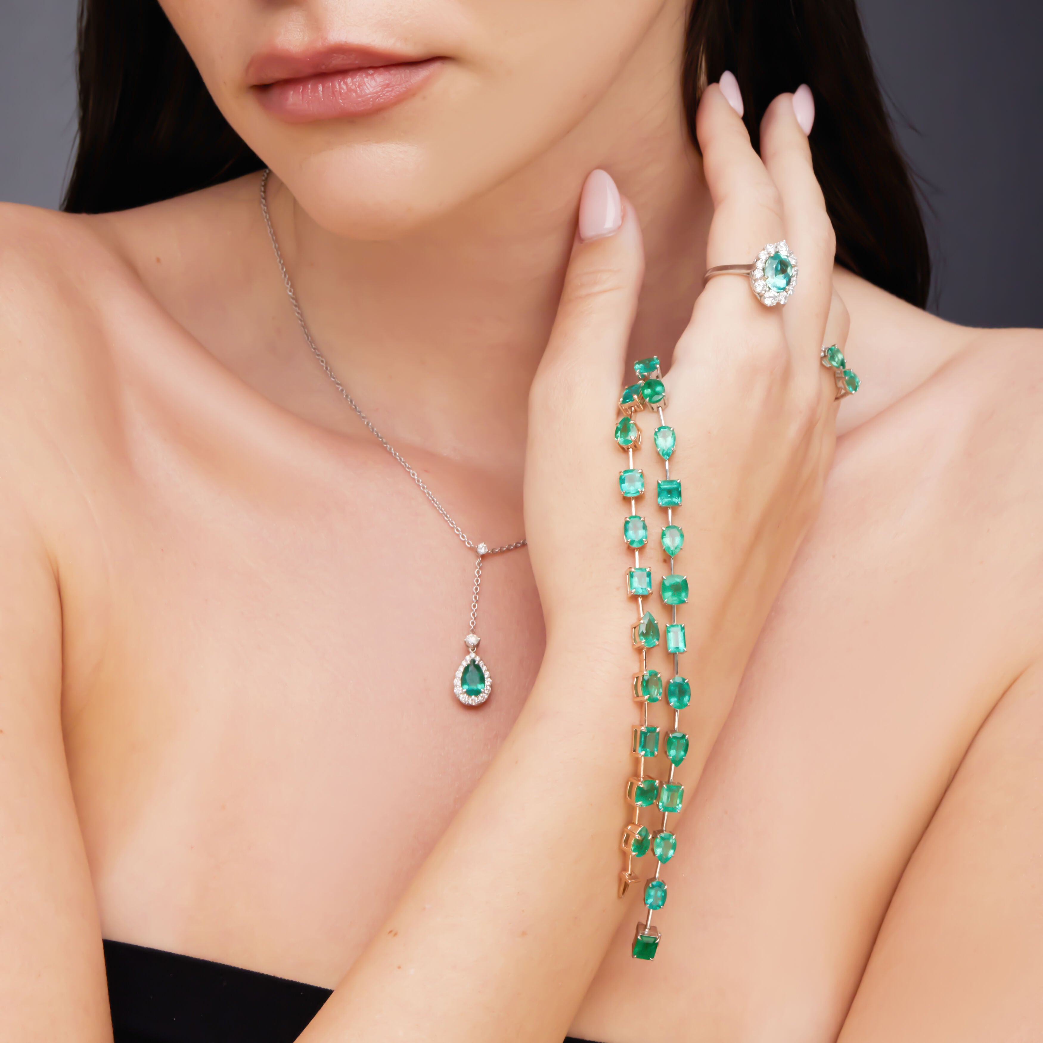 SHAWN❣️ 合成エメラルドコロンビアタイプ バングル SHAWN様専用