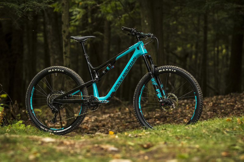 Rocky Mountain's New Thunderbolt - First Look - Pinkbike