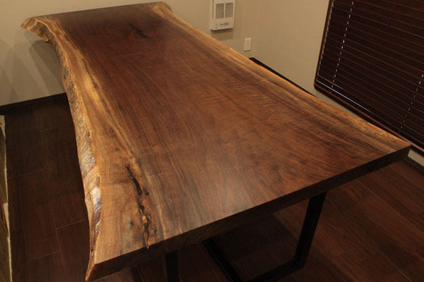 ブラックウォールナット一枚板 ダイニングテーブル 納品事例|一枚板
