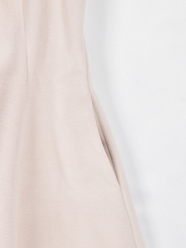 リボンフレアノーカラーコート｜evelyn（エブリン）公式通販サイト