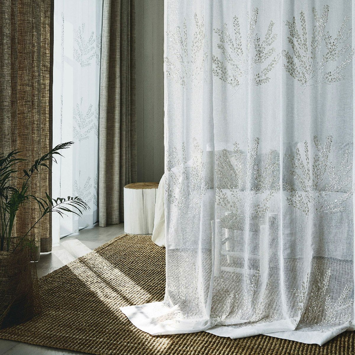 000000013930-01.jpg?size=l&w=