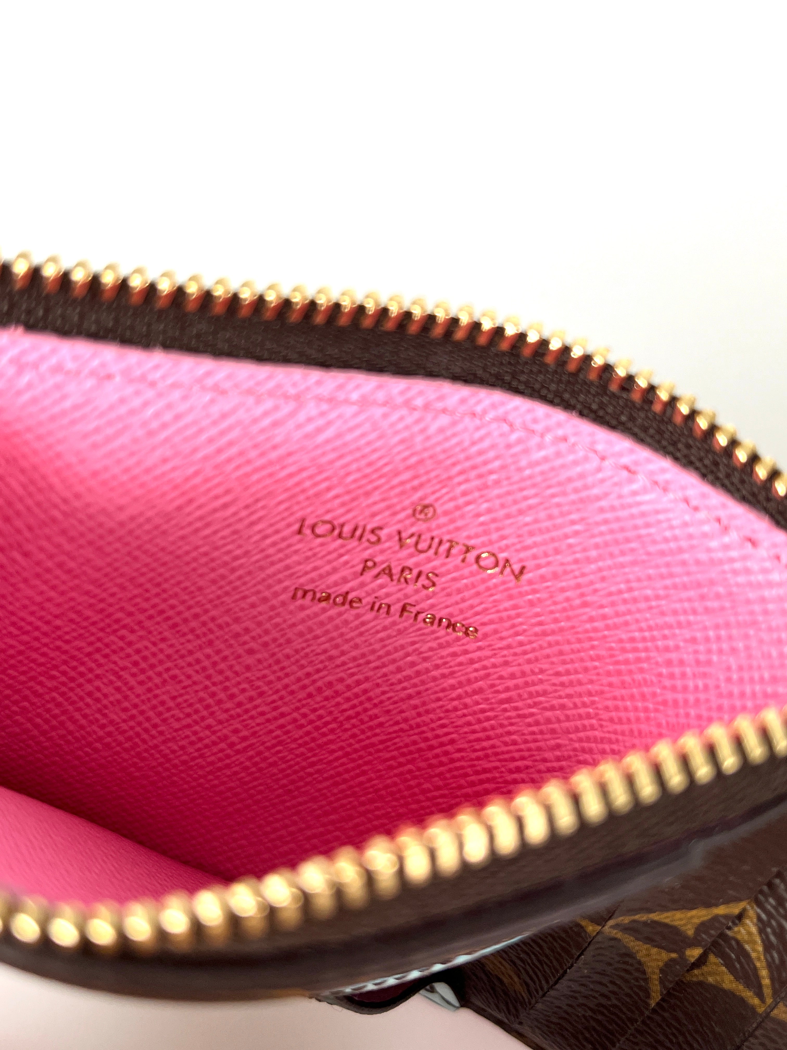 LOUIS VUITTON Romy Card Holder Christmas Vivienne Monogram Snow