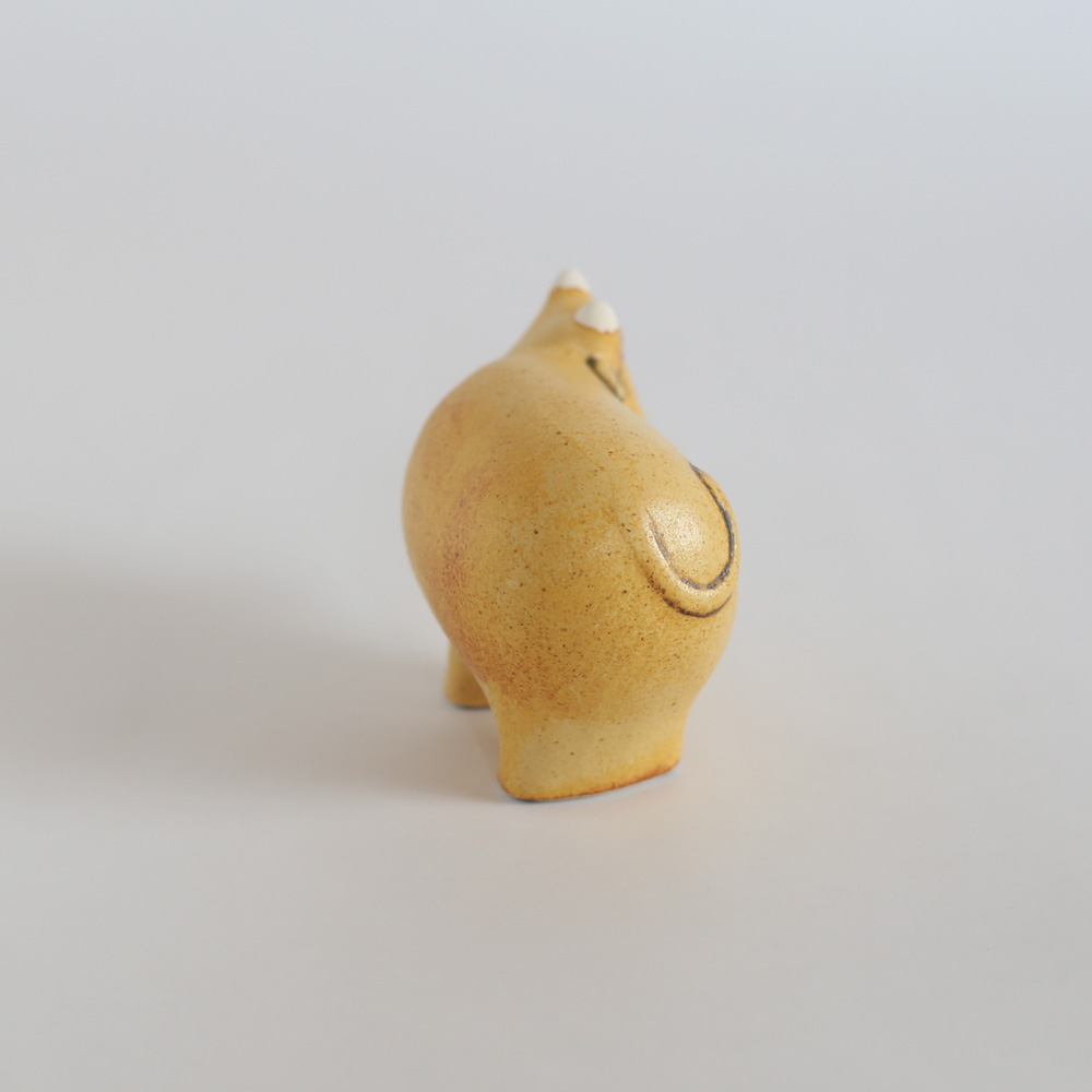 リサラーソン(Lisa Larson) 牛（スウェーデンのお花のうし）の置物の