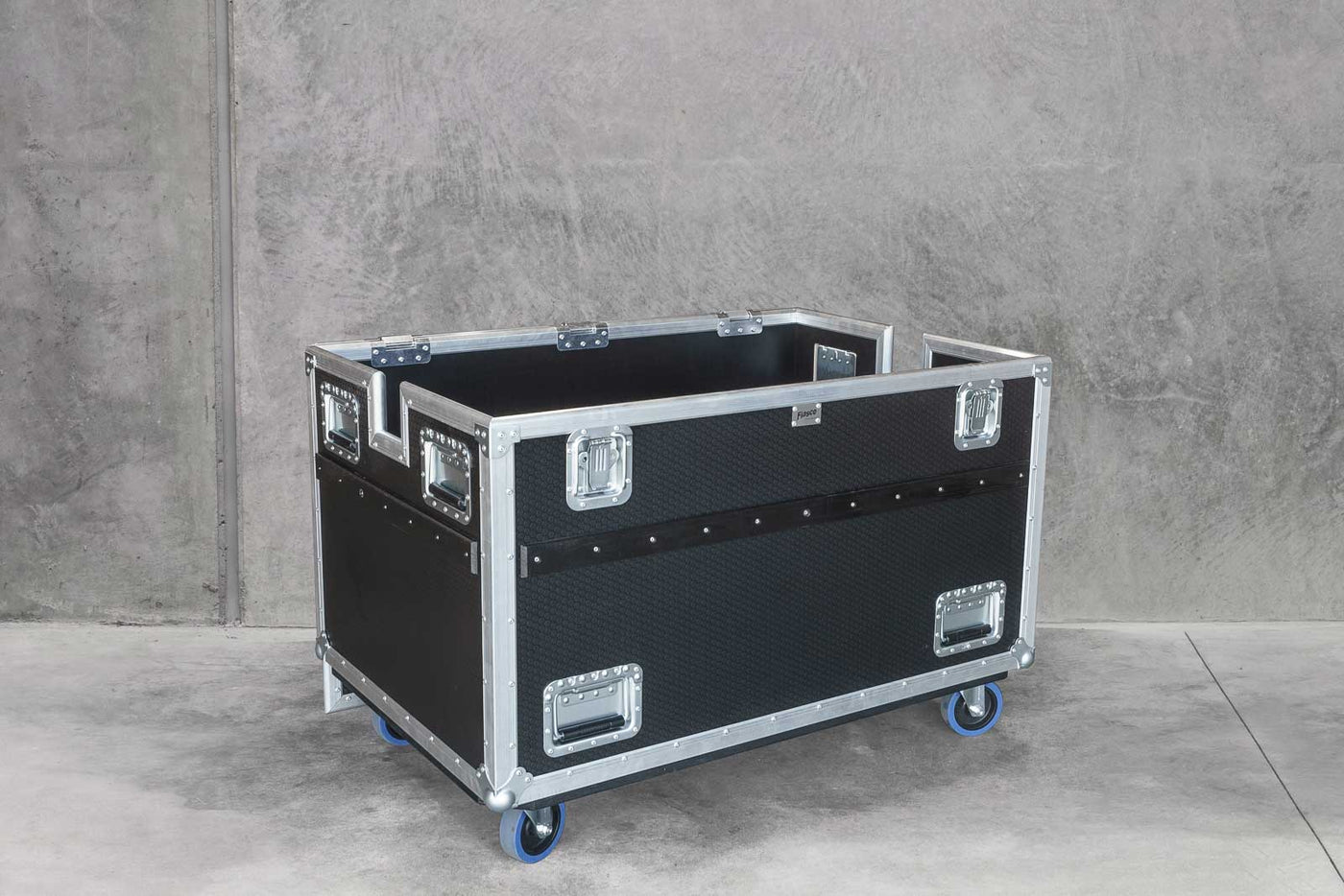 48 x 30 Cadillac Road Case | Touring Road Cases | Fiasco Cases