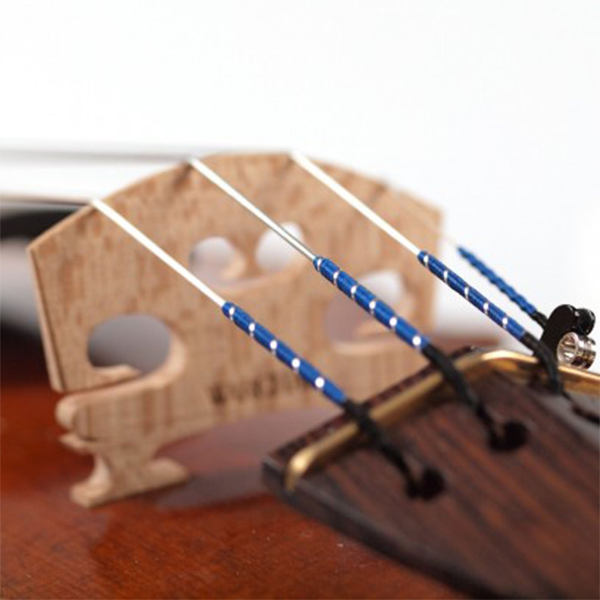 Warchal_Brilliant_Violin_Strin