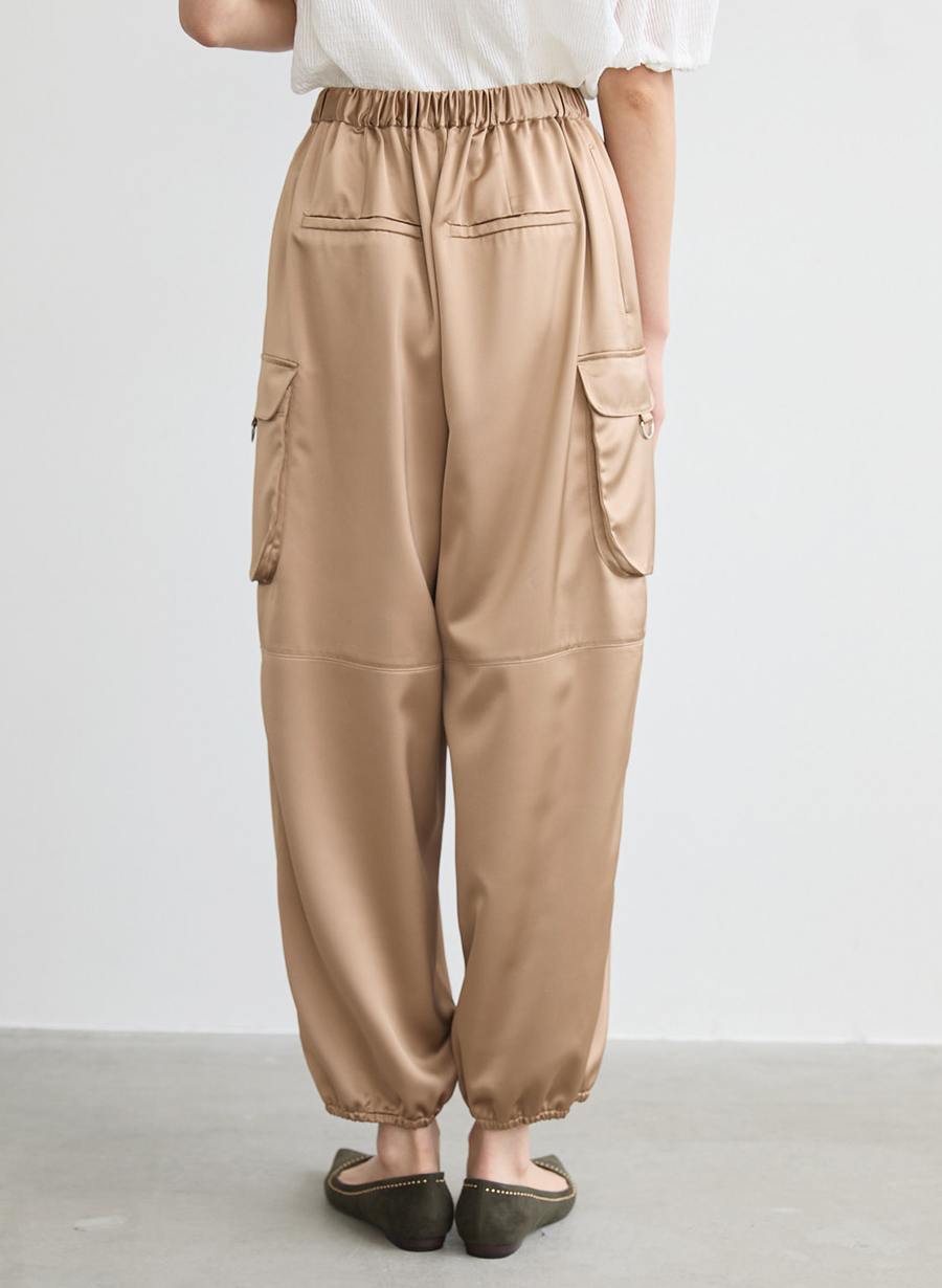サテンカーゴギャザーパンツ｜LOUNIE（ルーニィ）公式サイト／公式