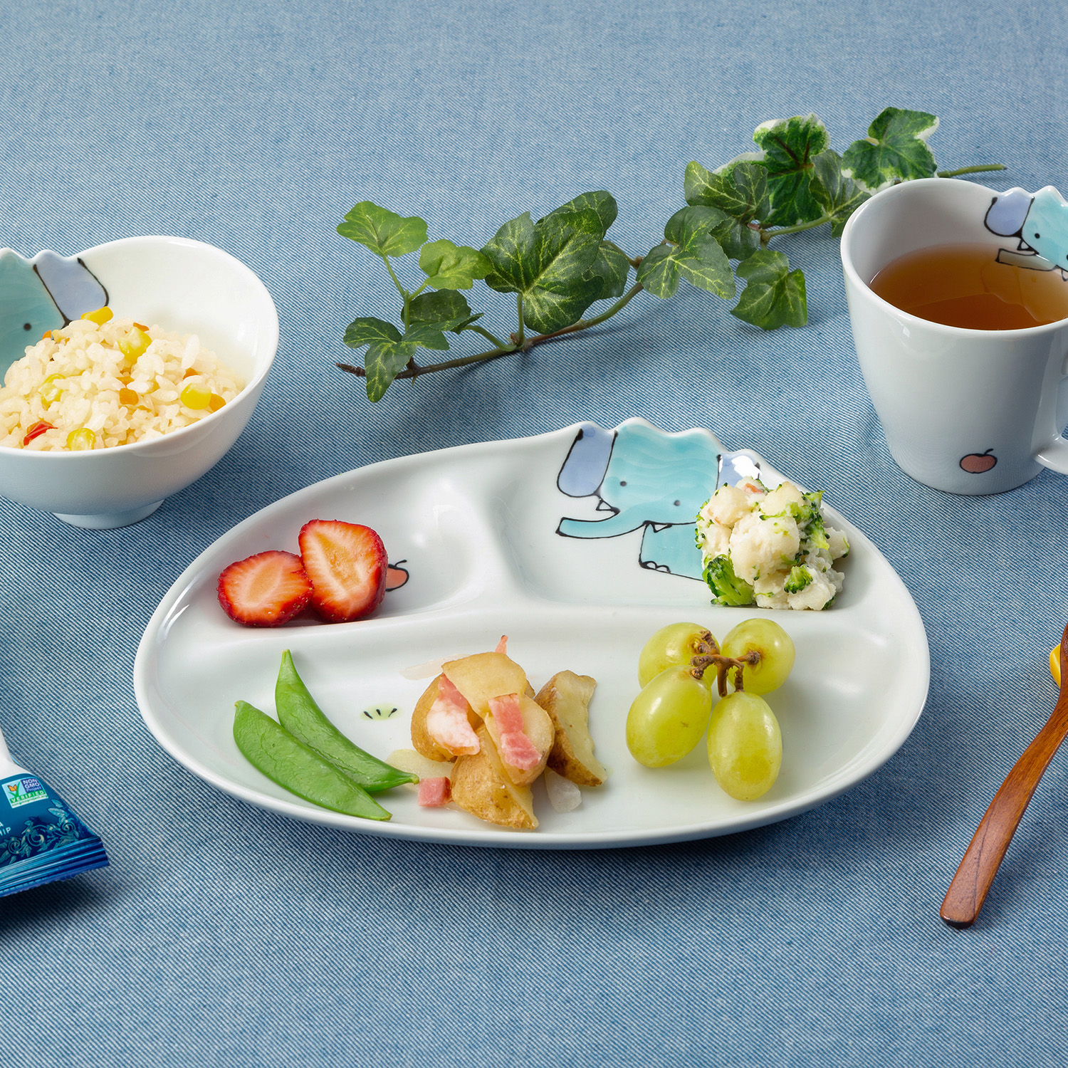 Spot Edition｜ぞう 仕切ミニプレート｜西海陶器 | SAIKAI B-SHOP