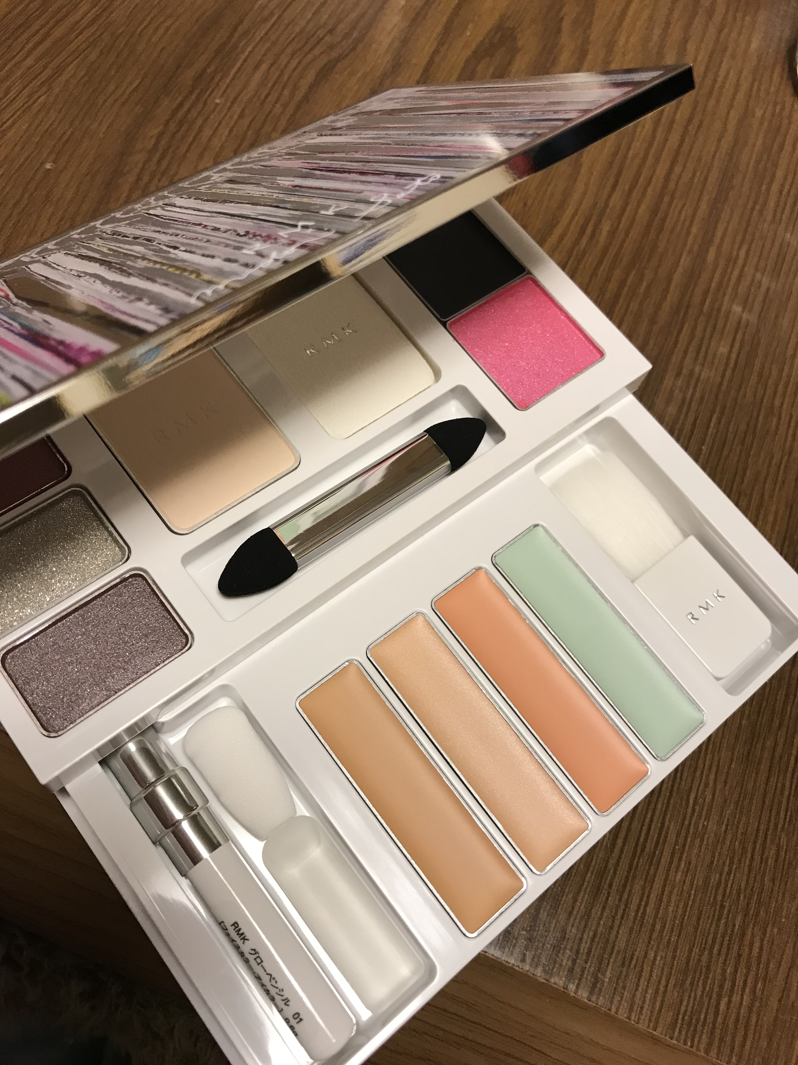 RMK / シルバーミラークローゼットキットの公式商品情報｜美容・化粧品