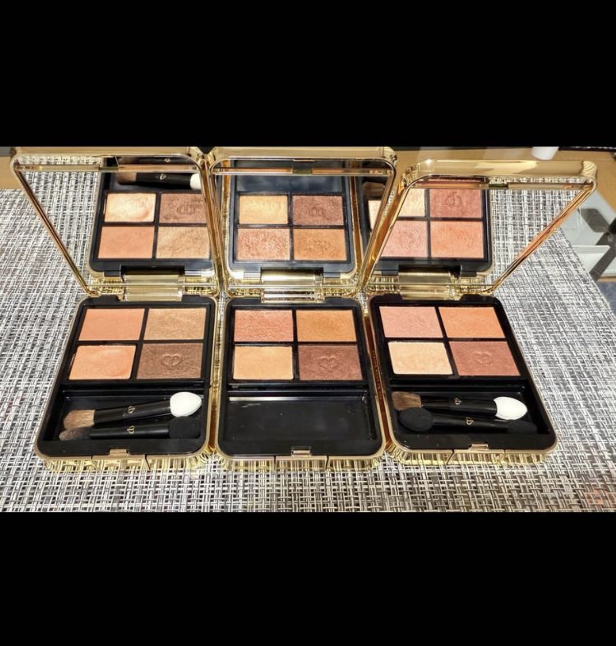 クレ・ド・ポー ボーテ / オンブルクルールクアドリ 4 Ocean Sunrise