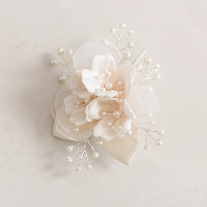 カラーフォーマル コサージュ・ブローチ｜レディースフォーマルウェア