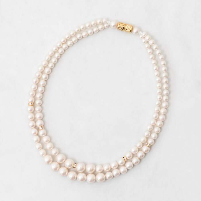 マグネット留め具のパールネックレス ・ゴールド｜東京ソワール