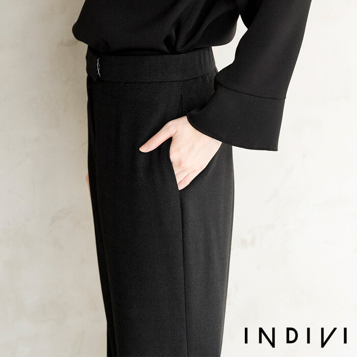 ブッチャー素材のワイドパンツ 9号・ブラック｜東京ソワール