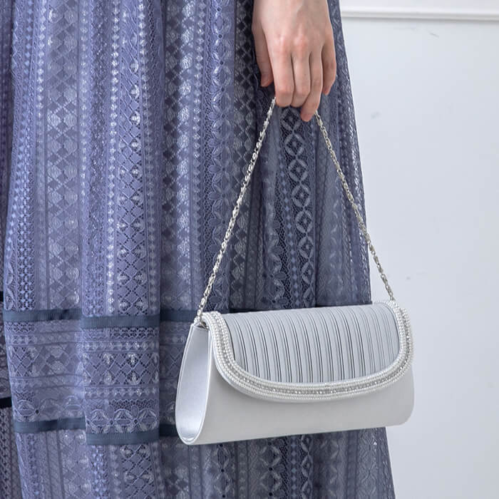 上品プリーツのフォーマルバッグ ・シルバー｜東京ソワールオンライン