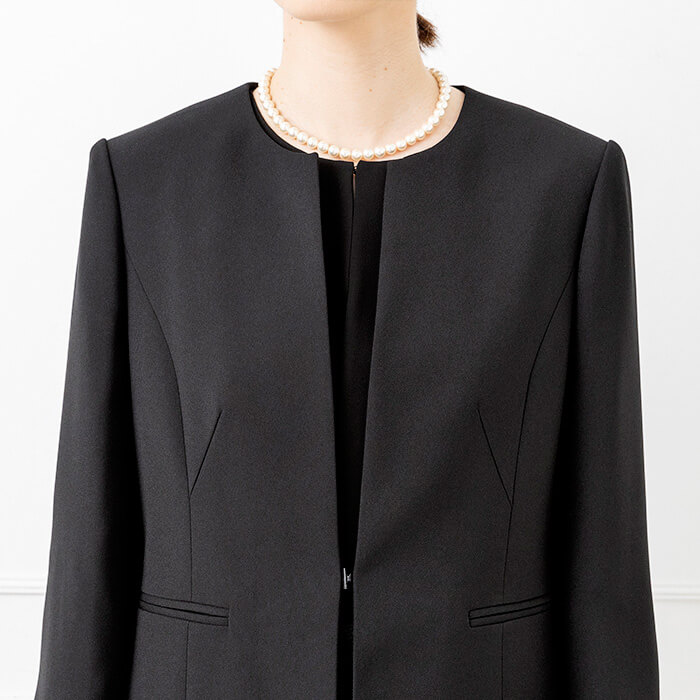 洗える｜ノーカラーのシンプルなジャケット 11号・ブラック｜東京