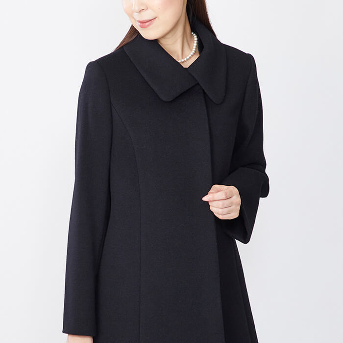 高級ウール「スーパー120」のハーフコート 17号・ブラック｜東京